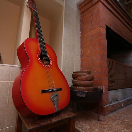 Feola Hostel คูทายสิ ภายนอก รูปภาพ