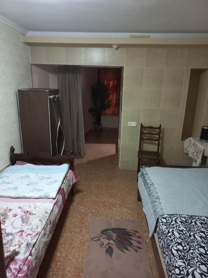 Feola Hostel คูทายสิ ภายนอก รูปภาพ