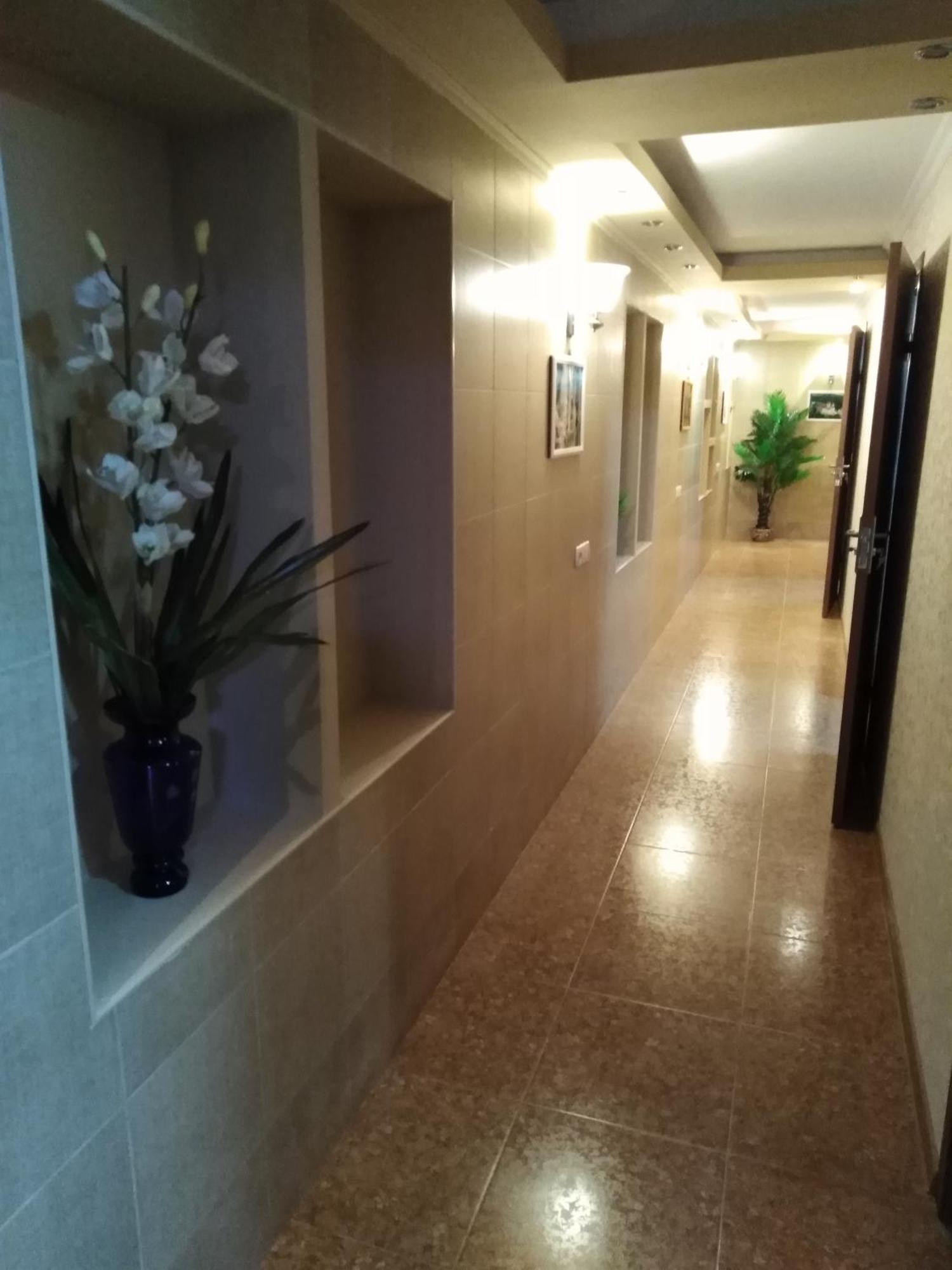 Feola Hostel คูทายสิ ภายนอก รูปภาพ