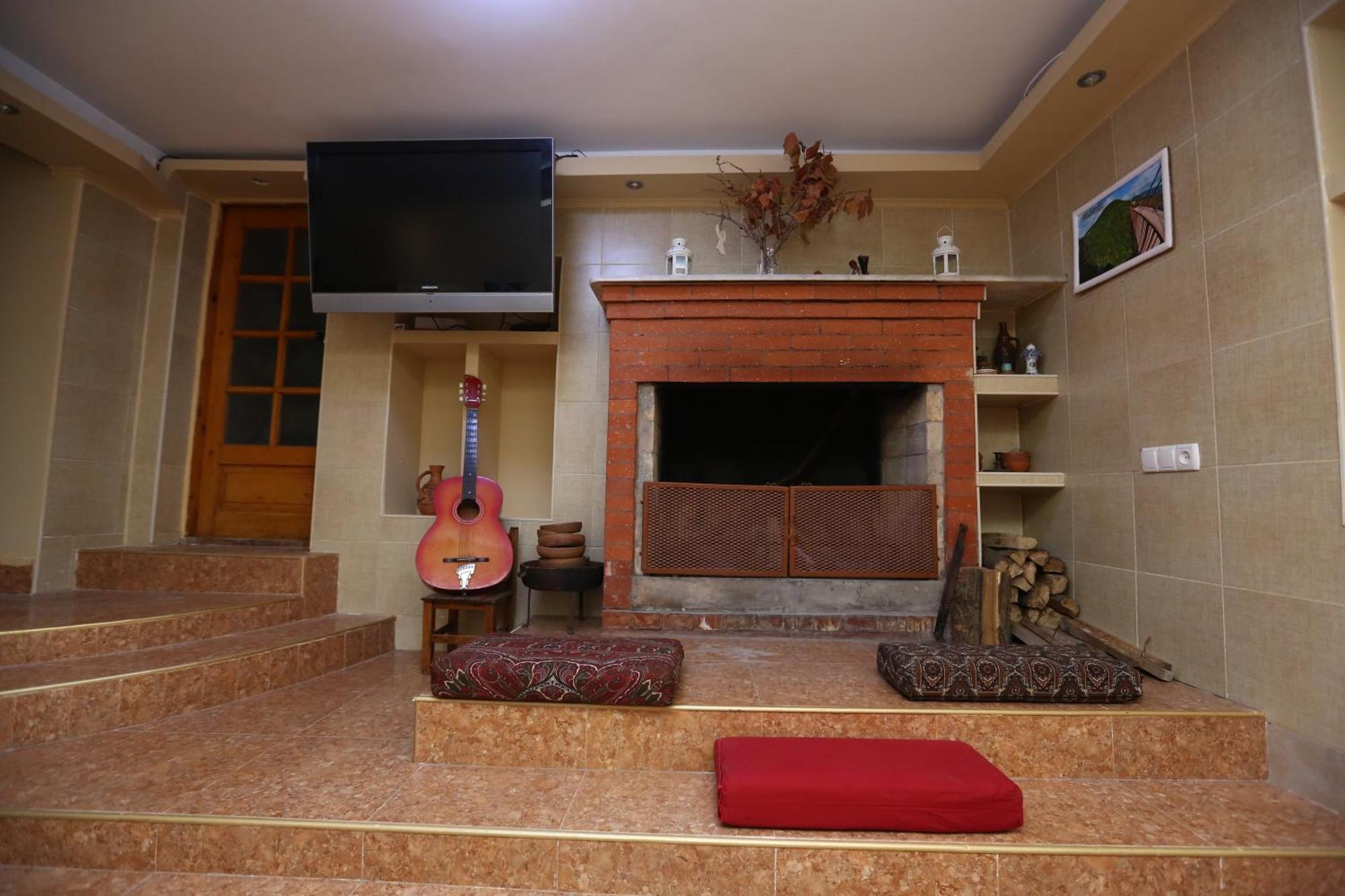 Feola Hostel คูทายสิ ภายนอก รูปภาพ