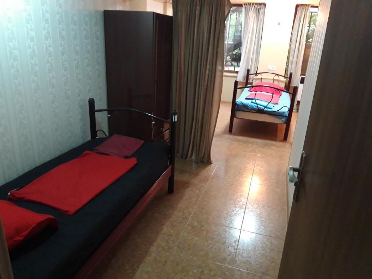 Feola Hostel คูทายสิ ภายนอก รูปภาพ